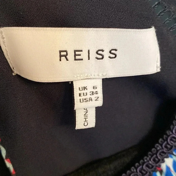 Reiss women’s dress - size 2 - short sleeve - patterned - twist front - like new - Picture 2 of 9